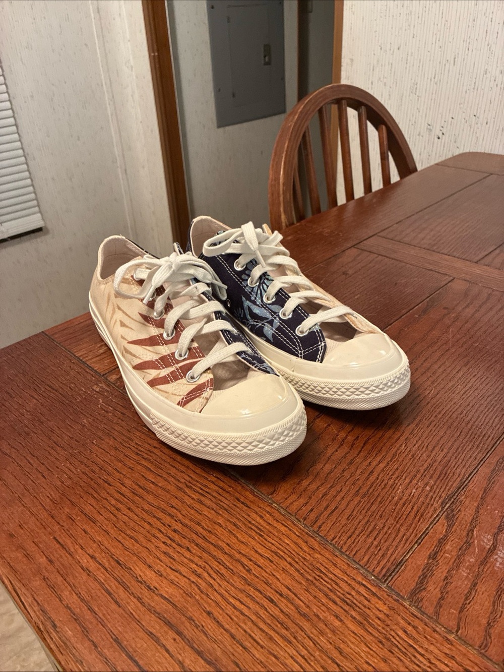 Converse Chuck Taylor All Stars Shoes Men’s 8/Women’s 10 Low 70 Renew Tropical - Picture 3 of 15